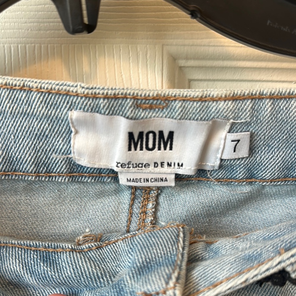 Women's Light Blue Jeans
